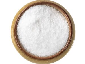 Fine, salt crystals in a brown bowl