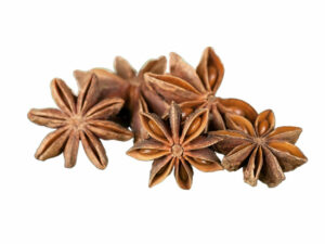 Star anise in a heap